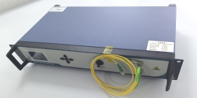 光频梳专用C+L掺铒光纤放大器